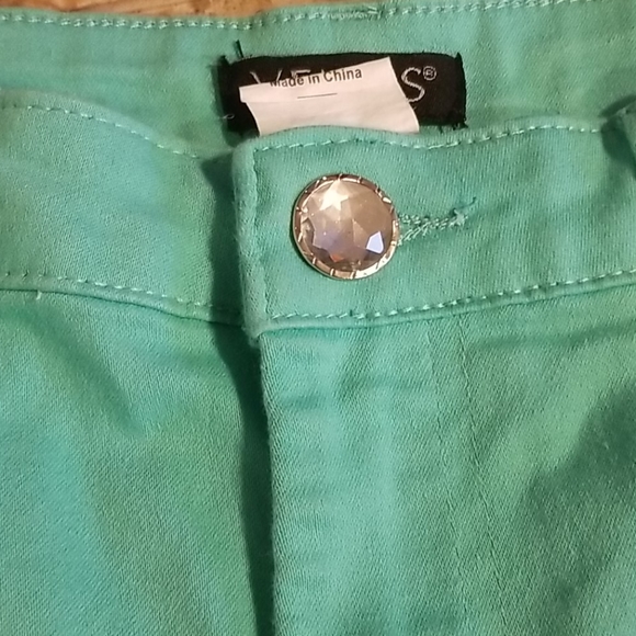 Turquoise capris - Picture 2 of 3